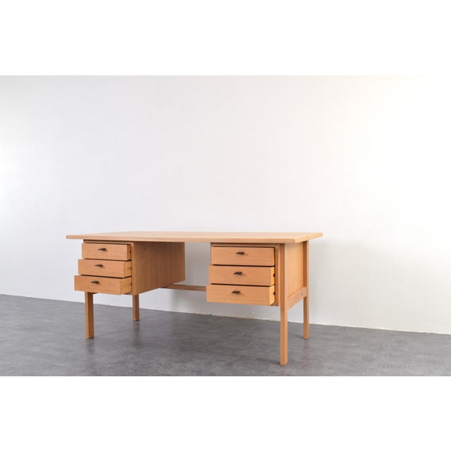 Mid-Century Oak Desk by Svend Åge Madsen for Sigurd Hansen, 1960s For Sale - Image 12 of 18