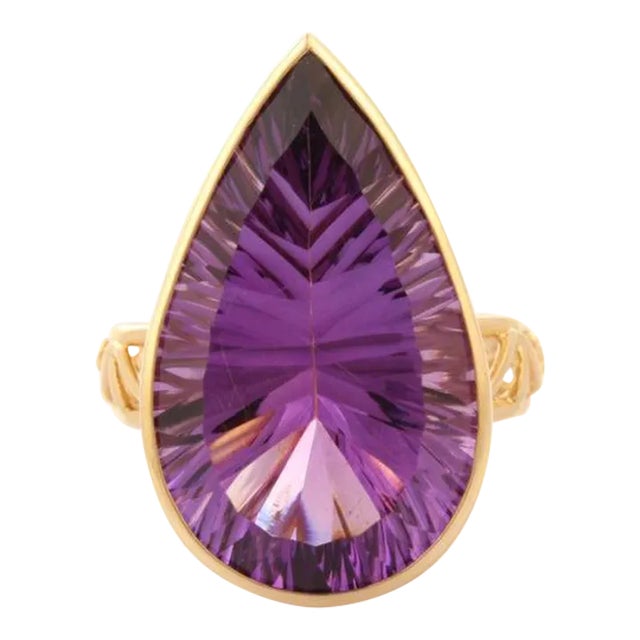 Amethyst Cocktail Ring Size 7, 18.2ct Pear Cut in 14k Gold by VRJewels For Sale - Image 4 of 16