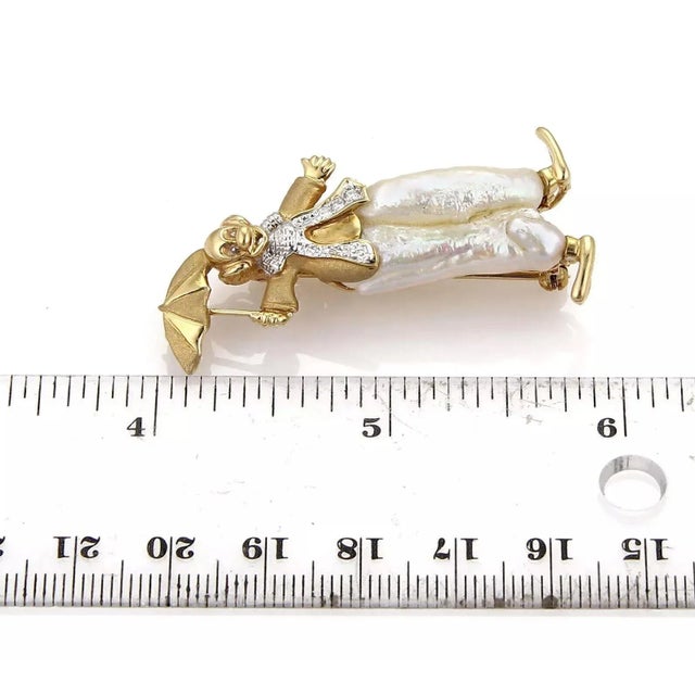 Late 20th Century Diamond Baroque Pearls 14k Gold Clown With Umbrella Brooch Pin For Sale - Image 5 of 5