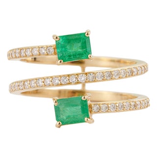 Mid 20th Style Spiral Wrap Emerald Diamond Multi Row Gold 14k Ring Size 4 For Sale