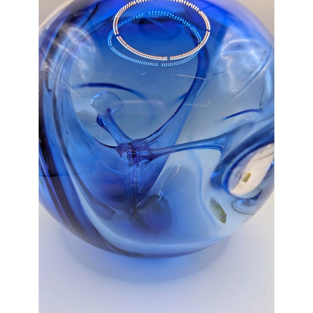 William Worcester Glassworks Signed 1987 Studio Art Glass Vase Cobalt Blue For Sale - Image 4 of 13