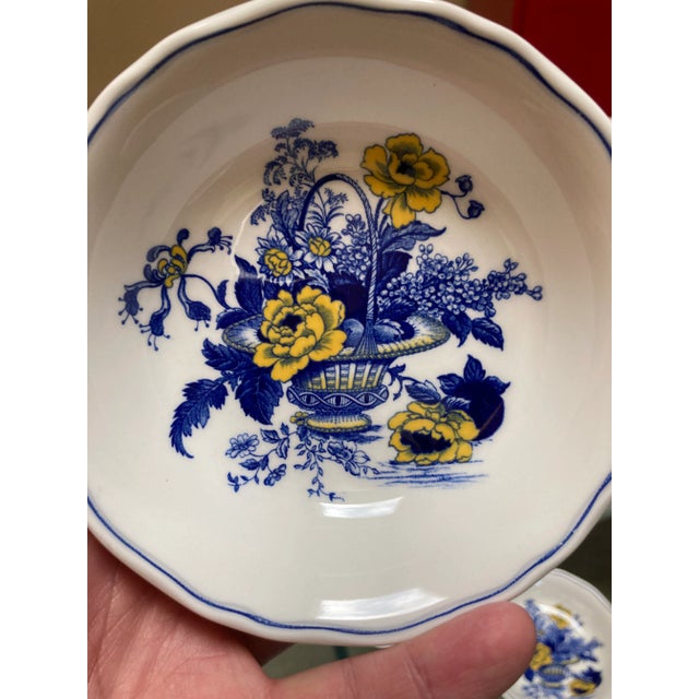 Vintage Enoch Wedgwood England Bowl Set of 8 For Sale - Image 4 of 5