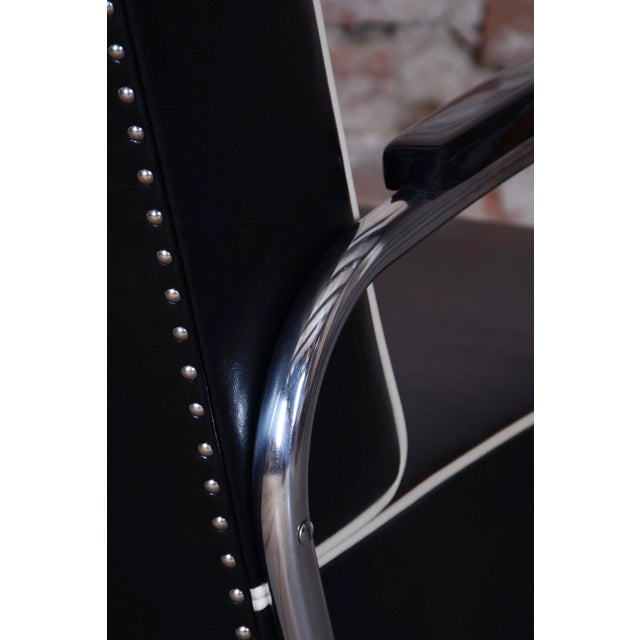 1930s Bauhaus Armchairs in Leather & Chrome from Mücke Melder, Czech, 1930s, Set of 2 For Sale - Image 5 of 13