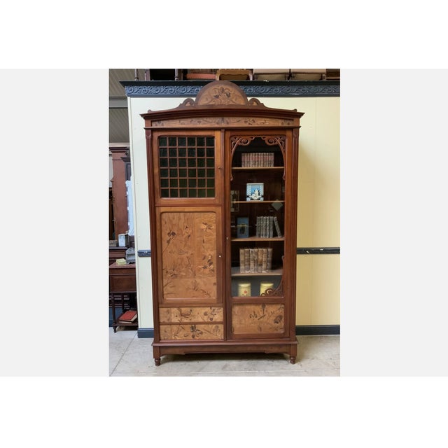 1900 - 1909 Art Nouveau Cabinet in Walnut, 1900s For Sale - Image 5 of 14