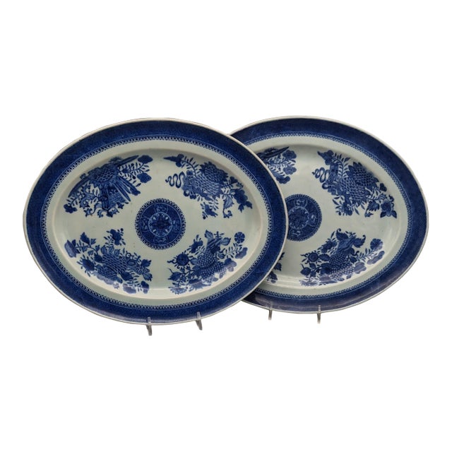 Pair of 18th Century Chinese Export Blue Fitzhugh Pattern Platters For Sale