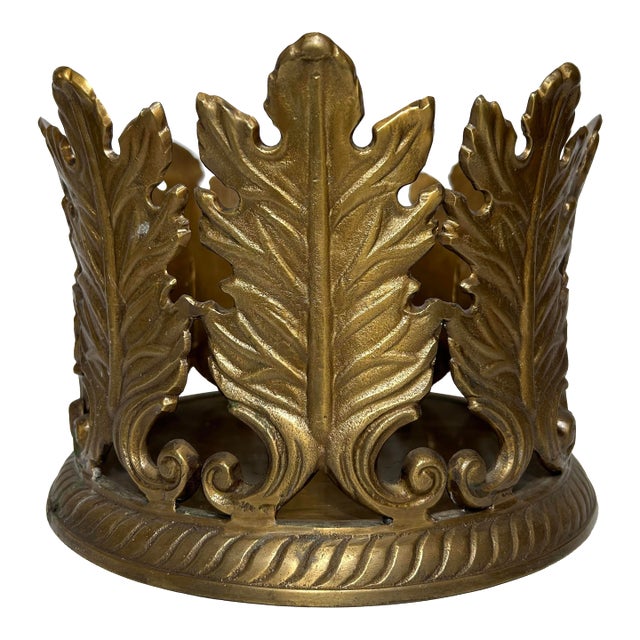 Late 20th Century Gatco Brass Acanthus Leaf Planter For Sale