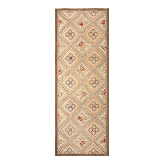 1920s Tan Ecru Floral Folk Art Antique Canadian Hooked Rug 5'4" X 14'6'' Handknotted Wool Carpet For Sale