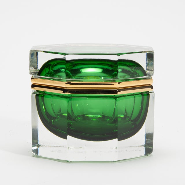 Modern Hand-Blown Murano Box in Emerald Green With Brass Fittings For Sale - Image 3 of 9