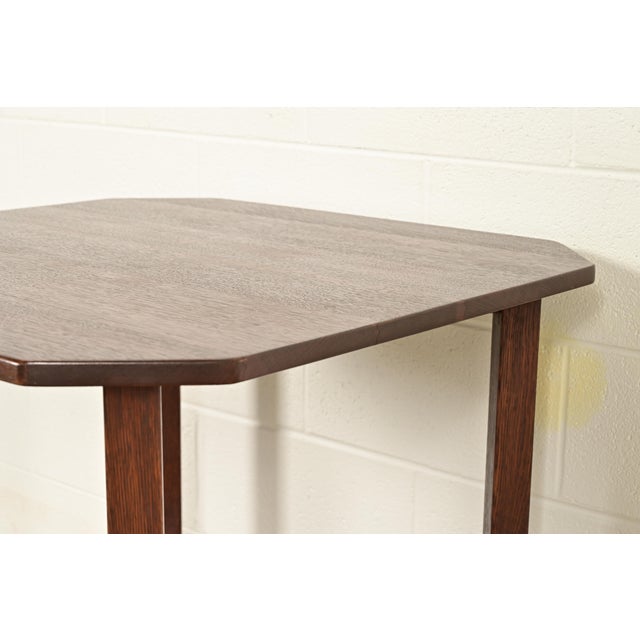 Wood L. & J. G. Stickley Antique Mission Oak Arts & Crafts Clip Corner Lamp Table or Center Table, Circa 1910 For Sale - Image 7 of 9