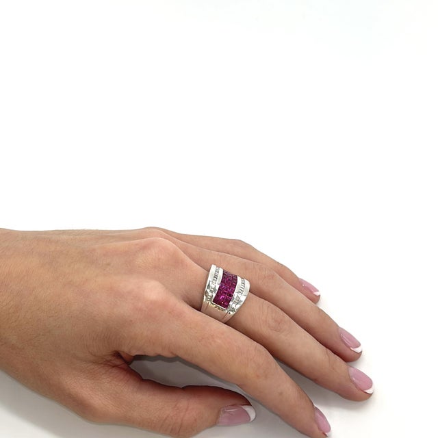 18k White Gold Ring Lab-Grown Princess Cut Rubies & Accent Diamonds - Size 6.25 For Sale In Phoenix - Image 6 of 6