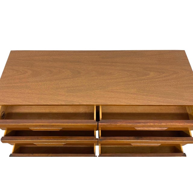 Brown Vintage Mid Century Modern 6-Drawer Dresser by Bassett Furniture, Tapered Legs, Dovetail Construction For Sale - Image 8 of 8