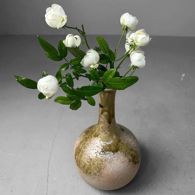 Shigaraki Ikebana Flower Vase, 1980s For Sale - Image 10 of 13