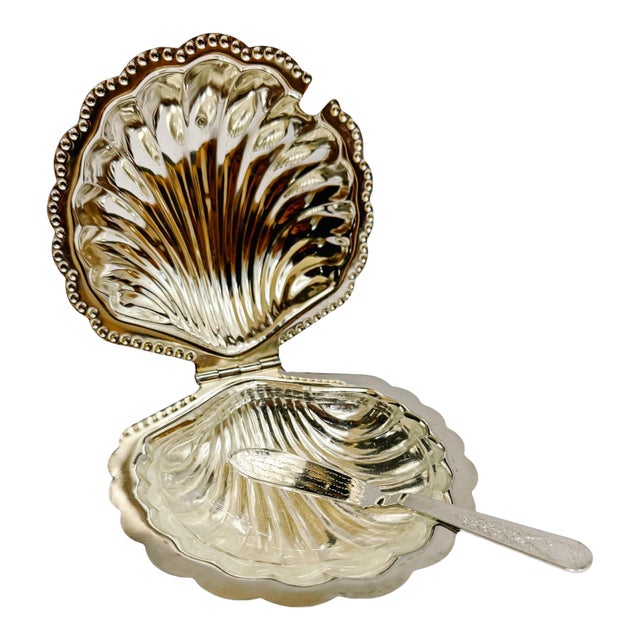 Vintage Silver-Plated Shell Butter Dish & Caviar Server With Spreader and Glass Liner For Sale
