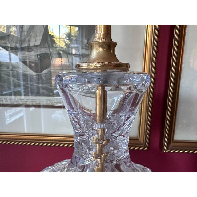 Elegant French Finely Cut Crystal Cyclades Pattern Table Lamps With Fancy Brass Bases - A Pair For Sale In Savannah - Image 6 of 11
