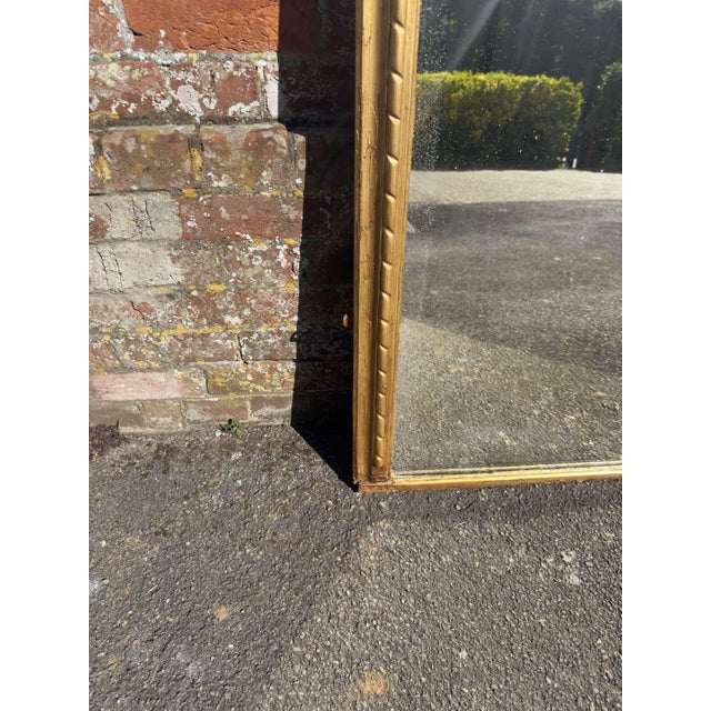 Large Antique English Arched Gilt Rope Twist Framed Overmantle Mirror, 1800s For Sale - Image 4 of 7