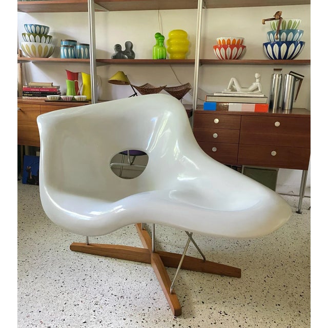 Wood Vintage 1990s Eames La Chaise Lounge Chair For Sale - Image 7 of 7