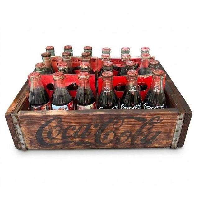 Farmhouse Vintage Coca-Cola Bottling Company Los Angeles Wood Crate With Glass Bottles & Carriers For Sale - Image 3 of 10
