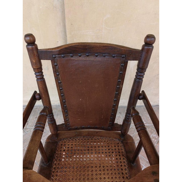 French Children's Chair in Walnut, Late 1800s For Sale - Image 3 of 18