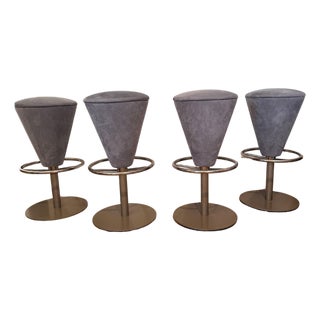 Set of Four Mid Century Modern Chrome & Suede Gray Blue Swivel & Hydraulic MCM Bar Stools For Sale