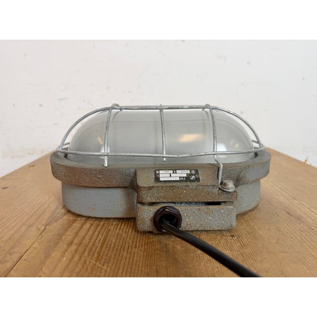 Industrial Grey Cast Iron Wall Light from Elektrosvit, 1960s For Sale - Image 9 of 17