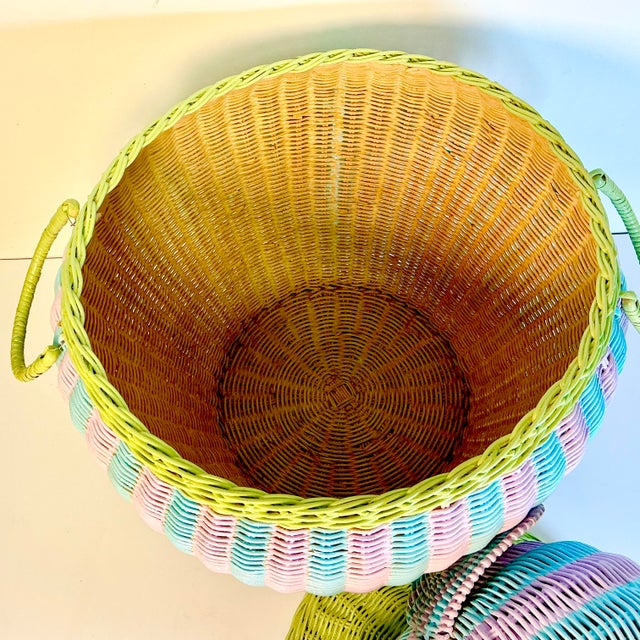 1997 Vintage Boho Chic Coastal Cabana Striped Wicker Elephant Basket Hamper, Signed Jen Lee For Sale - Image 4 of 17