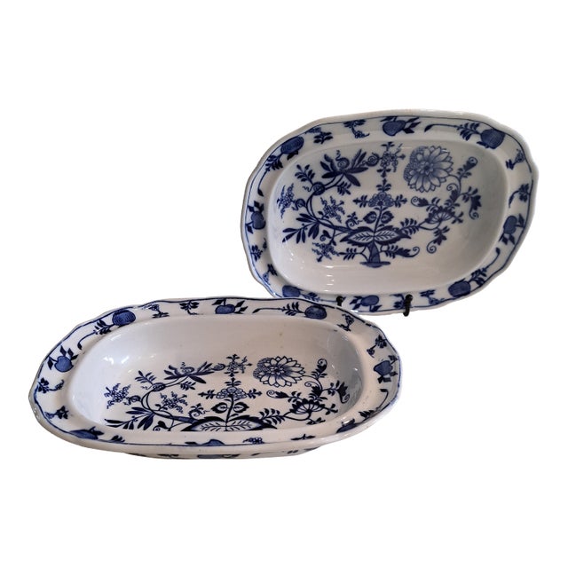 1900s Blue Onion Vegetable Bowls - Set of 2 For Sale