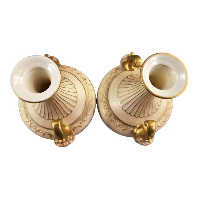 Blush Ivory Porcelain Vases with Floral Decoration from Royal Worcester, 1890s, Set of 2 For Sale - Image 5 of 13