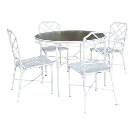 Example of Outdoor Dining Sets in Cleveland