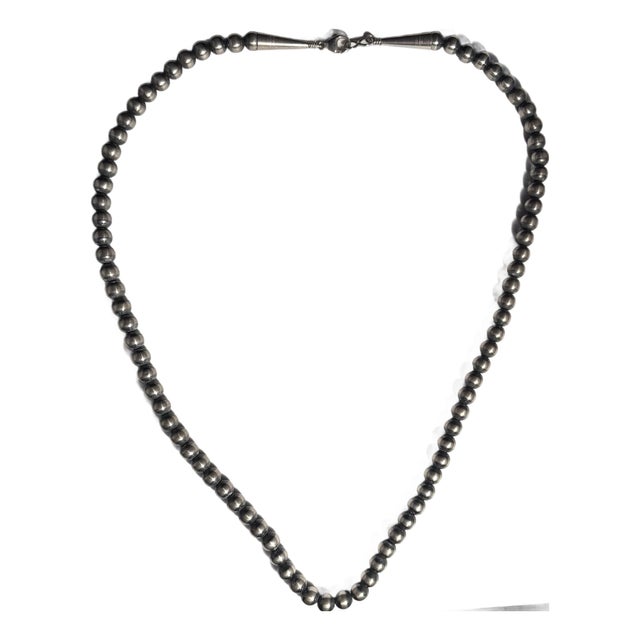 Late 20th Century Sterling Silver 6.9mm Navajo Pearl Beaded Necklace 22in Long For Sale