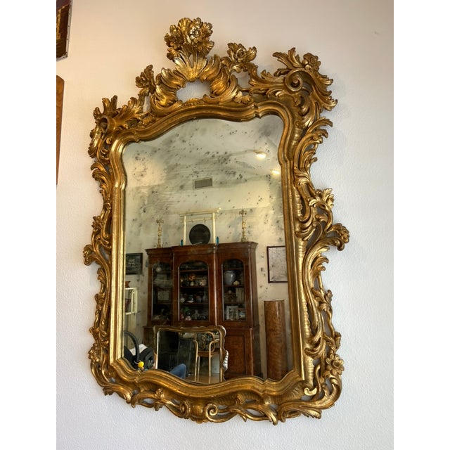 Rococo Mid-Century Italian Rococo Revival Giltwood Mirror With Elaborate Foliate Crest For Sale - Image 3 of 15