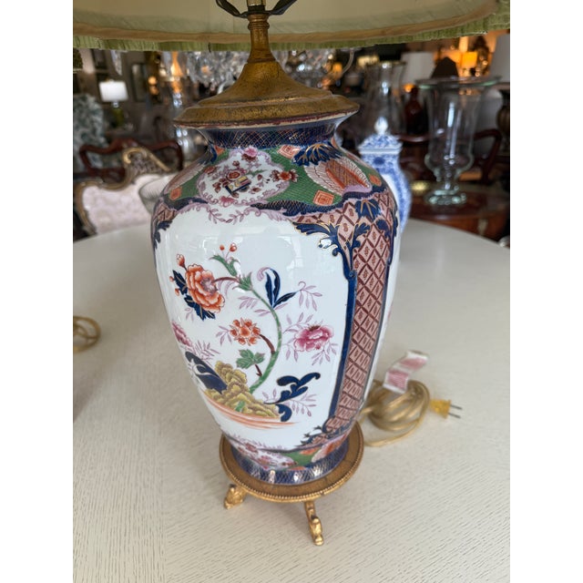 Vintage Hollywood Regency Imari Lamps - a Pair For Sale - Image 15 of 16