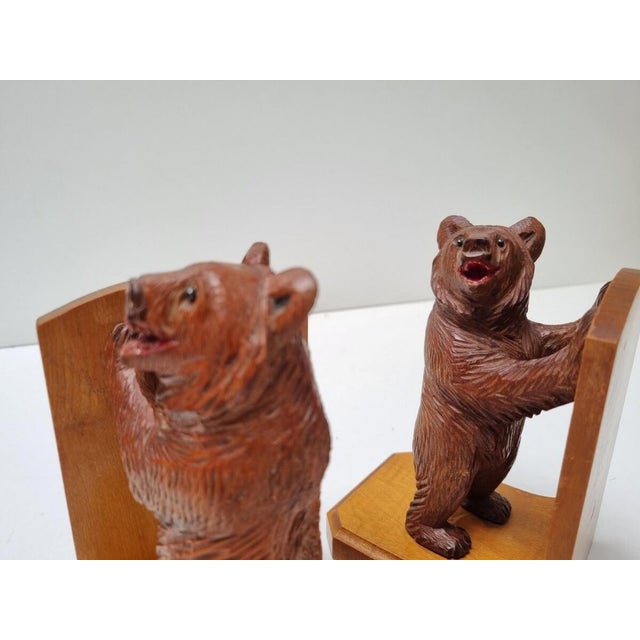Brown Wooden Black Forest Bookends with Hand-Carved Bears by Geschwister Sarbach, Switzerland, 1930s, Set of 2 For Sale - Image 8 of 16