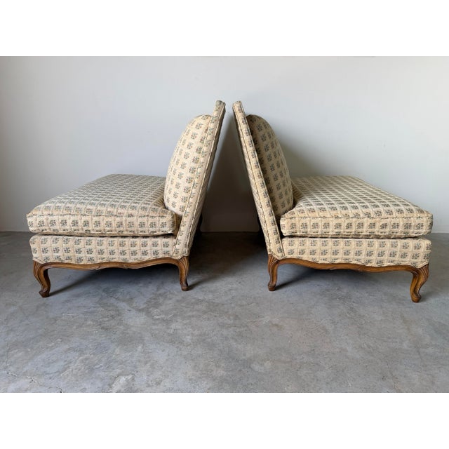 1970’s Hollywood Regency John Widdicomb Style French Provincial Armless Lounge Chairs – Pair For Sale - Image 4 of 12