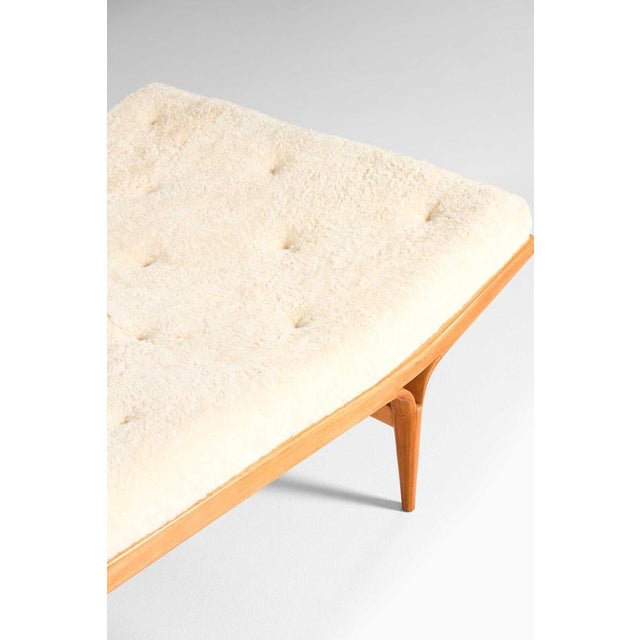 Scandinavian Modern Daybed in Birch attributed to Bruno Mathsson, 1973 For Sale - Image 3 of 8