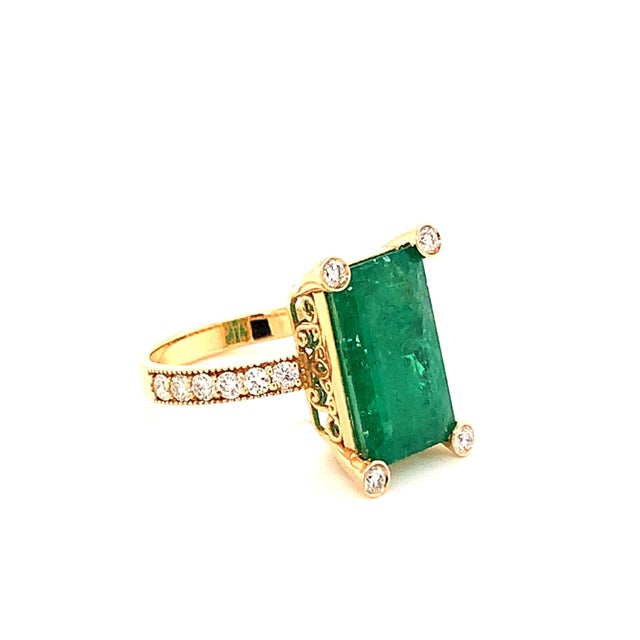 Traditional Natural Emerald Diamond Ring 14k Gold 4.37 TCW GIA Certified For Sale - Image 3 of 15