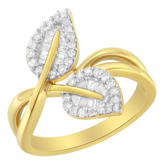 10K Yellow Gold 3/8 Cttw Round and Baguette-Cut Diamond Leaf Cocktail Ring - Size 8 (I-J Color, I1-I2 Clarity) For Sale