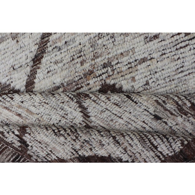 Cream Modern Hand Knotted Runner in All-Over Design in Brown Color & Cream Background For Sale - Image 8 of 9