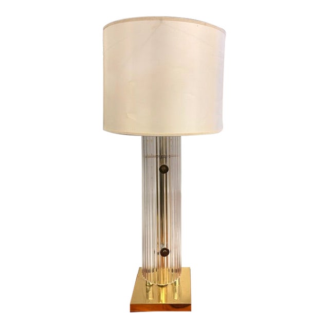 Mid Century Lucite Acrylic Lamp With a Three Way Illuminated Lamp Body For Sale
