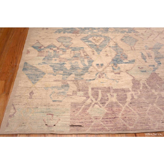 Contemporary Large Soft Neutral Tribal Artistic Contemporary Modern Abrash Rug For Sale - Image 3 of 9