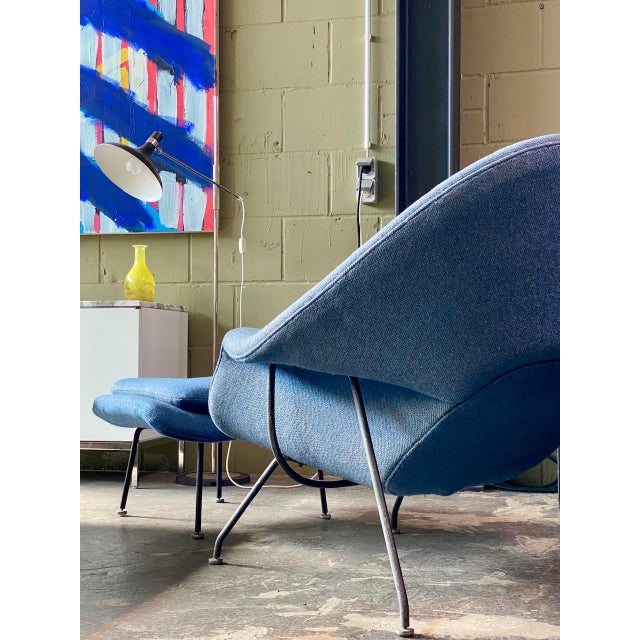 Eero Saarinen Set of Womb Chair and Ottoman by Eero Saarinen for Knoll International, 1960 For Sale - Image 4 of 18
