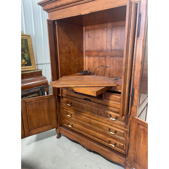 Late 20th Century Chaddock Furniture French Country Style Entertainment Armoire With Pocket Doors and Storage Drawers. For Sale - Image 5 of 7