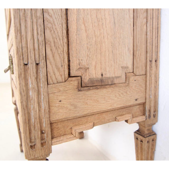 Small Neoclassical Louis XVI Oak Chest of Drawers, Late 19th Century For Sale - Image 18 of 18
