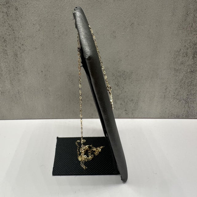 Contemporary Diamond “M” Initial Necklace in 14kt Yellow Gold – 18in, New For Sale - Image 3 of 5