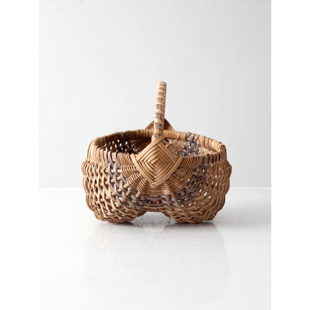 Vintage Handmade Buttocks Basket For Sale - Image 4 of 12