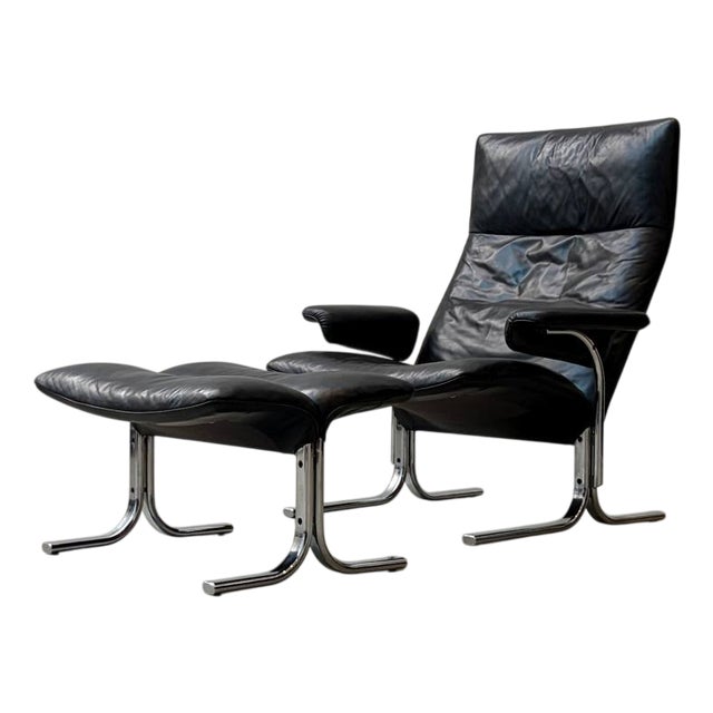 Set of DS-2030 Leather Chair with Ottoman by Hans Eichenberger for de Sede, 1970s For Sale