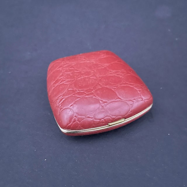 Vintage Linden Travel Alarm Clock in Leather Case For Sale - Image 9 of 9