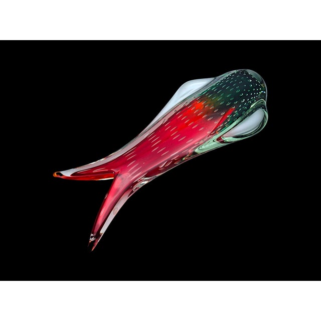 This 1980s Murano glass vase, crafted using the sommerso and bullicante techniques, features a modern design, perfect for...
