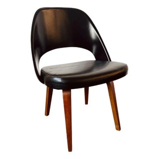 Eero Saarinen for Knoll Model 72 Executive Chair For Sale