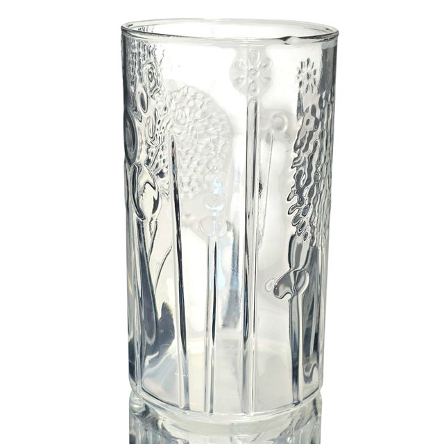 Transparent Iittala Finland Oiva Toikka Nuutajärvi Flora Drinking Glass – 5.25” Tumbler For Sale - Image 8 of 9