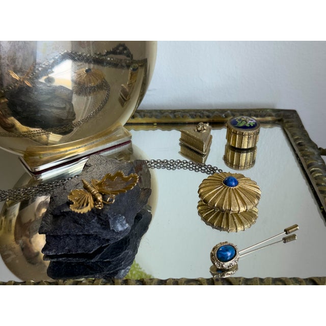 Age 1970s Hollywood Regency Estée Lauder Empire Solid Perfume Pendant Necklace For Sale - Image 11 of 18